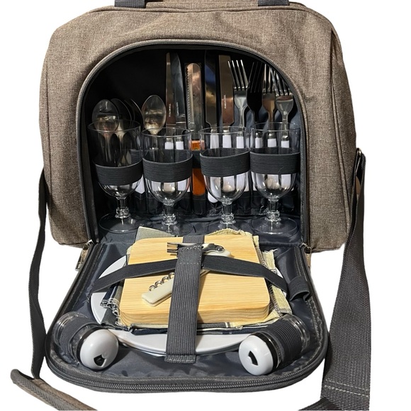 NWOT California Picnic All-in-One Shoulder Insulated Bag 4-Piece Cutlery Cheese! - Picture 6 of 15